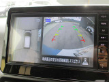 周囲の状況が分かるアラウンドビューモニター搭載。苦手な縦列駐車もこれがあれば安心ですね。