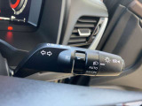 ◆ハイビームアシスト◆前方検知用カメラで、先行車や対向車のライト、道路周辺の明るさを検知して、ハイビームとロービームを自動で切り替え!ハイビームでの走行頻度を高めて、安全運転をサポートしてくれます!