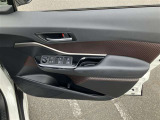 各種スイッチです