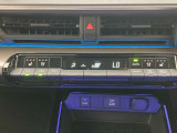 オートエアコンは温度を設定するだけで、自動で風量などを設定してくれます。運転しながら操作も必要ないので、安全性も向上します。