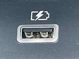 前席USB電源です。