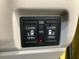【両側パワースライドドア】両側がパワースライドドアになっており、運転席のスイッチやスマートキーでも開閉が可能です!開口部も広いので乗り降りも楽々♪