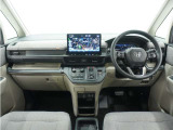 ◆視界広々で非常に運転しやすくロングドライブでも疲れを感じさせないすっきりとまとまったインパネ周りです。