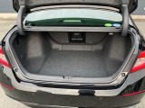 ☆トランクルーム☆非常に大きな空間ですので大きな荷物の積み下ろしも簡単に出来ますよ♪