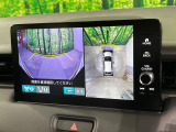 【マルチビューカメラシステム】専用のカメラにより、上から見下ろしたような視点で360度クルマの周囲を確認することができます☆死角部分も確認しやすく、狭い場所での切り返しや駐車もスムーズに行えます。