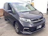 自社整備工場で点検整備をおこなってからお渡ししています。車検が残っている場合は『12ヶ月点検整備』を、車検整備付きの場合は『車検整備』をおこないます。整備費用は車両本体価格に含まれています。