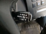 クルーズコントロール装備 アクセルを踏むことなく車速を一定キープ。高速道路も楽々走行できます。