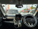 見通しのよいすっきりとした視界で、誰でも運転しやすいです。運転のしやすさは疲れにくさにも繋がりますよ♪