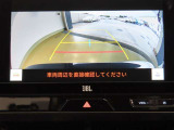 バックガイドモニターで、後方を確認しながら安心して駐車することができます。運転初心者も熟練者も必須の機能ですよ!
