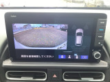 バックカメラ搭載で後方確認でも安心できます。
