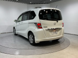 ご納車までの期間ですが、県内のお客様は2、3週間、県外のお客様は3、4週間ほどでご納車が可能となります。但し、お支払いや書類の状況によっては多少の前後もありますので、その際には何卒ご了承下さい。
