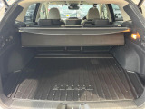 積み下ろしのしやすいデッキにはたっぷりと荷物を積み込んでいただけます。遊びから仕事まで、様々なシーンで頼れます♪
