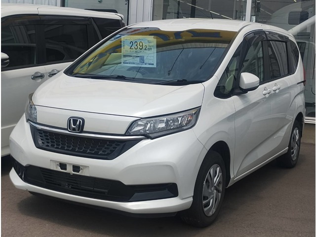 フリード 1.5 G ホンダセンシング 4WD 