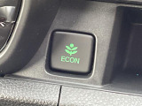 【ECONモード(イーコン)】クルマの動きを管理するシステムです。燃費を優先に自動制御されるもので、低燃費走行を自然にできるようになります。