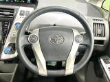 【純正革巻きステアリング】上質な革を使用することで、手にしっかり馴染みとても運転しやすいハンドルです♪