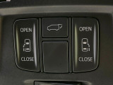 【両側パワースライドドア】スマートキーや運転席のスイッチで後席両側スライドドアの開閉が可能♪電動だから力を入れてドアを開ける必要が無く、小さなお子様でも簡単に開け閉めでき快適です♪