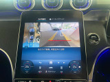 バックカメラにより駐車時の後方確認も楽にできます。