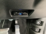 ビルトインタイプの【ETC】で見た目もスッキリ。高速道路の利用にとても便利です。