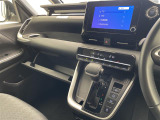 【 オートエアコン 】車内温度を感知して自動で温度調整をしてくれるのでいつでも快適な車内空間を創り上げます!
