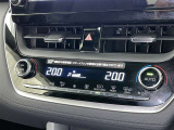 左右独立温度コントロールフルオートエアコンです。運転席、助手席それぞれで独立して温度設定ができます。冷え性の方が乗っても安心ですね♪