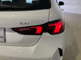 リアランプ 立体的な造形としてBMWらしい個性的なリアビューを明確化しました。