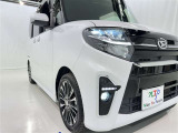 フォグランプ装着車です。暗い夜道の車両前方を明るく照らします
