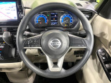 【ステアリングスイッチ】運転中、前方から目線をそらすことなく、オーディオ等の操作が可能な便利機能!安心&快適なドライブを演出してくれます♪