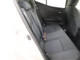 リアシートも厚く、長時間の移動もらくらくです!車種によってはラゲージスペースやトランクへのアクセスも可能!乗り心地・使い勝手共に充実です!!