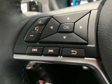 ステアリングスイッチ搭載!ハンドルひとつで手を離さなくても運転中視線をそらさなくても操作が出来て便利です♪