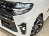 【LEDヘッドライト】悪天候や夜間走行時も良好な視界を確保し安心して運転できる高輝度LEDヘッドライトを装備!点灯速度が早く、消費電力も抑えられています。