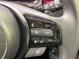 【アダプティブクルーズコントロール】高速道路での長距離走行が楽に!!自動で速度を保つクルーズコントロールが、衝突軽減システムと連携し、前方の車両を感知して車間を保つように速度調節してくれます!!