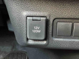 12vアクセサリーソケットです。様々な電源として使用できます♪