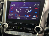左右独立温度コントロールフルオートエアコンです。運転席、助手席それぞれで独立して温度設定ができます。冷え性の方が乗っても安心ですね♪