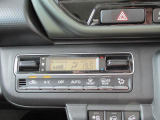 オートエアコンでいつも車内は快適温度)^o^(