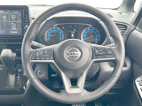 【ステアリングスイッチ】運転中、前方から目線をそらすことなく、オーディオ等の操作が可能な便利機能!安心&快適なドライブを演出してくれます♪