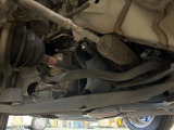 お車を安心してお乗りいただく為には、足回りの定期点検が欠かせません。サービスサポート(有償保証)では無料点検もご提供しており、安心のカーライフをお過ごしいただけるサポート体制が整っています。
