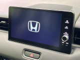 【メーカー純正9インチナビ】インテリアに溶け込むスタイリッシュな「専用設計」メーカーナビを装備♪視認性や操作性など基本性能にも優れ、より上質なカーライフをお楽しみいただけます。