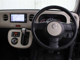 運転席廻りです。