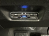 ETCが付いてます。ETC搭載車しか通過できないスマートICが利用できるようになりますよ!現在スマートICの設置箇所も増えてきているので、高速道路利用の幅が広がりますね☆