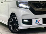 【シーケンシャルターンランプ付きLEDヘッドライト】人気の『流れるウィンカー』付きのLEDヘッドライトを装備♪高級感はもちろん、点灯時は存在感たっぷりで他車からも認識されやすく安心です。