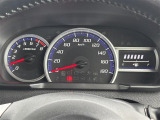 【スピードメーター】メーターがシンプルで見やすく運転しやすいですね。