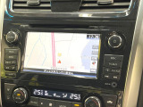 【純正ナビ】人気の純正ナビを装備しております。ナビの使いやすさはもちろん、オーディオ機能も充実!キャンプや旅行はもちろん、通勤や買い物など普段のドライブも楽しくなるはず♪