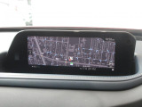 マツダコネクトの8.8インチワイドセンターディスプレイです。『Android Auto』『Apple CarPlay』や独自のコネクテッドサービスに対応したインターフェイスシステムです。