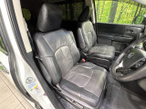 運転席シート廻りは使用感も少なく、良好な状態となっています。丁寧に使われていたことがよくわかりますね。