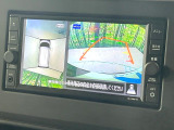 【アラウンドビューモニター】専用のカメラにより、上から見下ろしたような視点で360度クルマの周囲を確認することができます☆死角部分も確認しやすく、狭い場所での切り返しや駐車もスムーズに行えます。