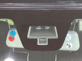 【スズキ セーフティサポート】走行中に前方の車両等を認識し、衝突しそうな時は警報とブレーキで衝突回避と被害軽減をアシスト。より安全にドライブをお楽しみいただけます。