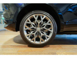 【SKY GROUP】BMW、MINI、VOLVO、JAGUAR、LANDROVER、PORCHE、MASERATI、LAMBORGHINI、ASTON MARTINの他14ブランドの輸入車を取り扱う正規ディーラーです。新潟県/神奈川県/東京都中心に全国で販売をしております。