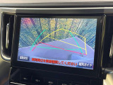 【純正10型ナビ】人気の純正ナビを装備。オーディオ機能も充実しており、Bluetooth接続すればお持ちのスマホやMP3プレイヤーの音楽を再生可能!毎日の運転がさらに楽しくなります!!