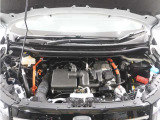◆エンジンルーム◆車の心臓部分のエンジンルームが汚いとトラブルの基になります。当店は専用の液剤を使って徹底的に綺麗にします。