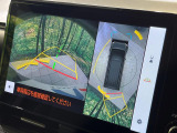 【パノラミックビューモニター】専用のカメラにより、上から見下ろしたような視点で360度クルマの周囲を確認することができます☆死角部分も確認しやすく、狭い場所での切り返しや駐車もスムーズに行えます。
